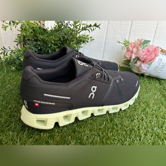 ON Cloud 5 Running Shoe MEN size 11.5 
'Magnet Oasis' NEW ( store display) - Picture 9 of 16